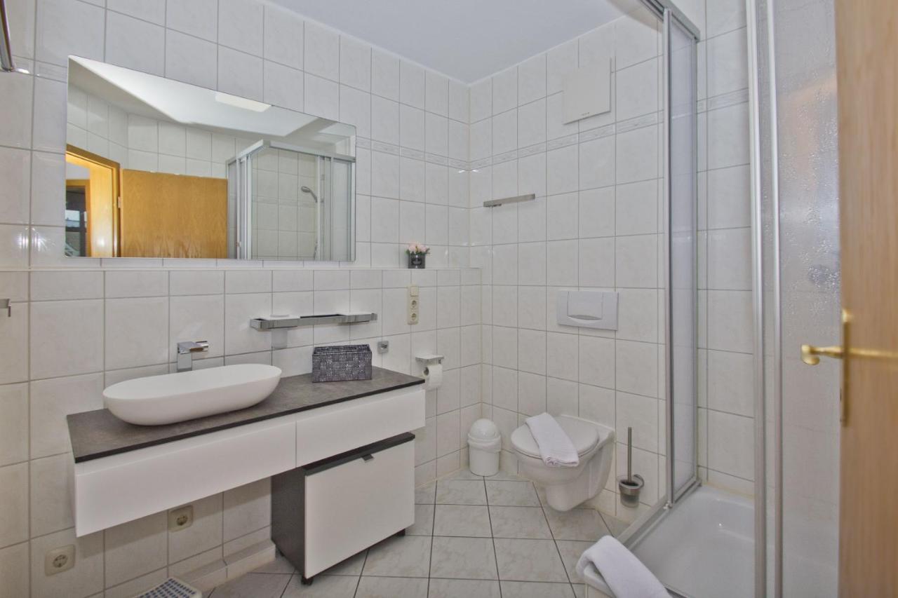 Ferienwohnung Mit Balkon, Gratis Nutzung Vom Ahoi Erlebnisbad Und Sauna In Sellin - Haus Strandeck Fewo 07 Goehren  Exteriör bild